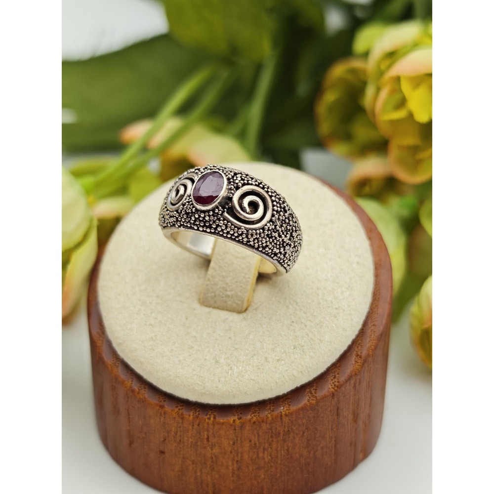 Balinese Jawan Artisan Ring Women Size 4 Silver Garnet Scrollwork Handmade 925